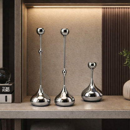 Conjunto de Castiçais Esculturais